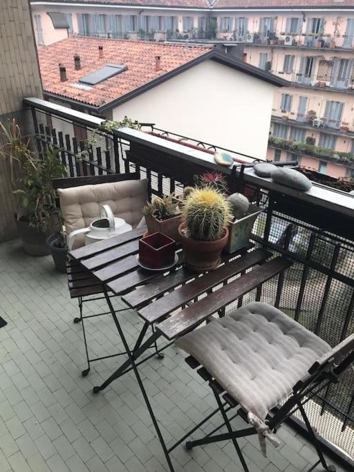 ミラノDuomo Walking DistanceModern Flat With Free Wifiアパートメント エクステリア 写真